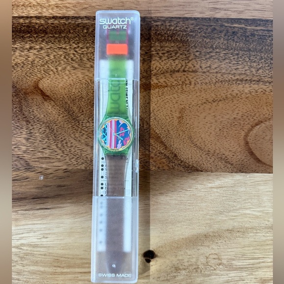 Swatch Other - New Swatch Watch KASBAH GL104 retro Funky watch in original case with paperwork